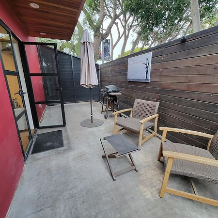 Venice Beach Studio With Large Private Patio Steps To The Beach Los Angeles Exteriör bild