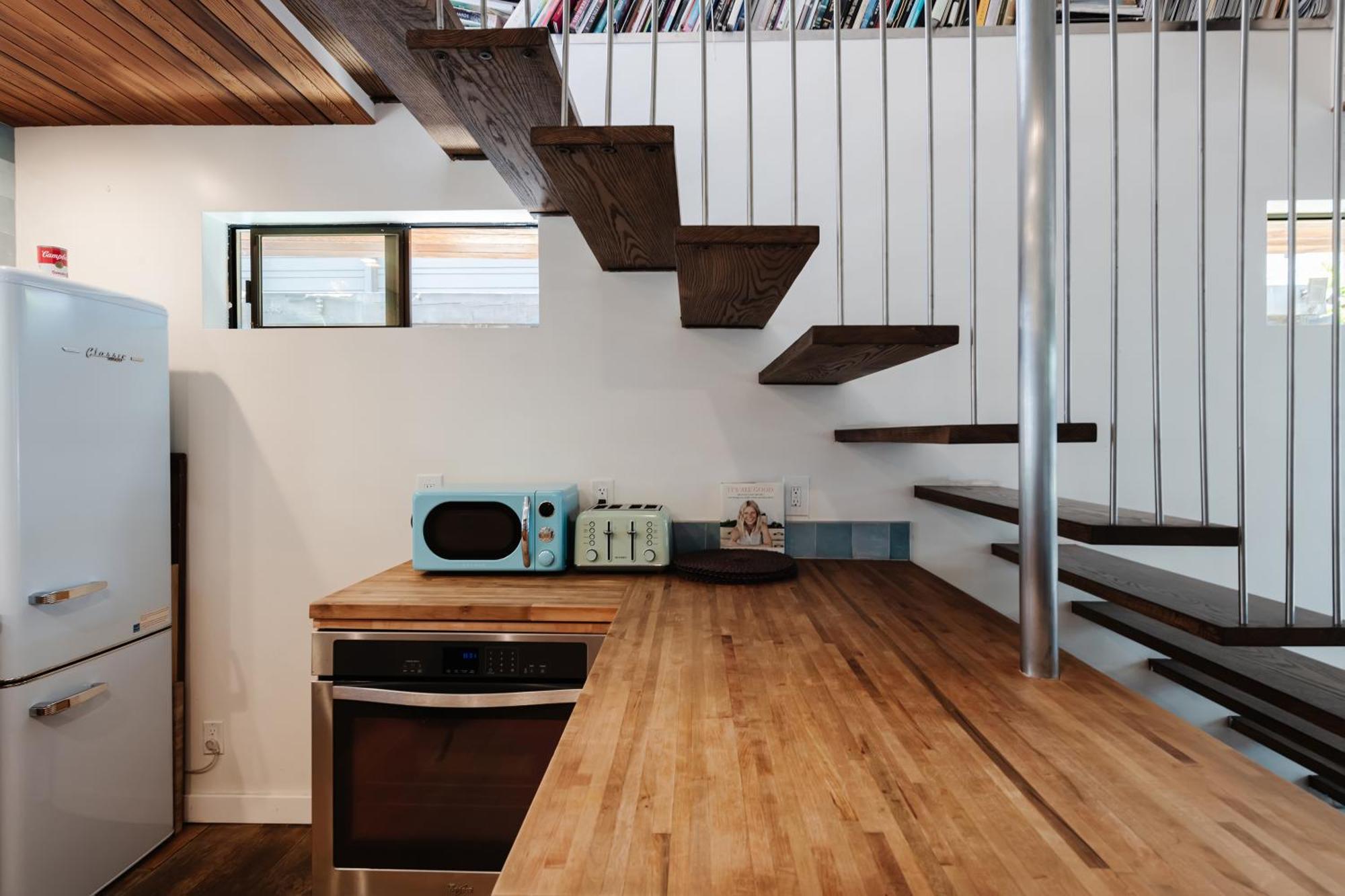 Venice Beach Studio With Large Private Patio Steps To The Beach Los Angeles Exteriör bild