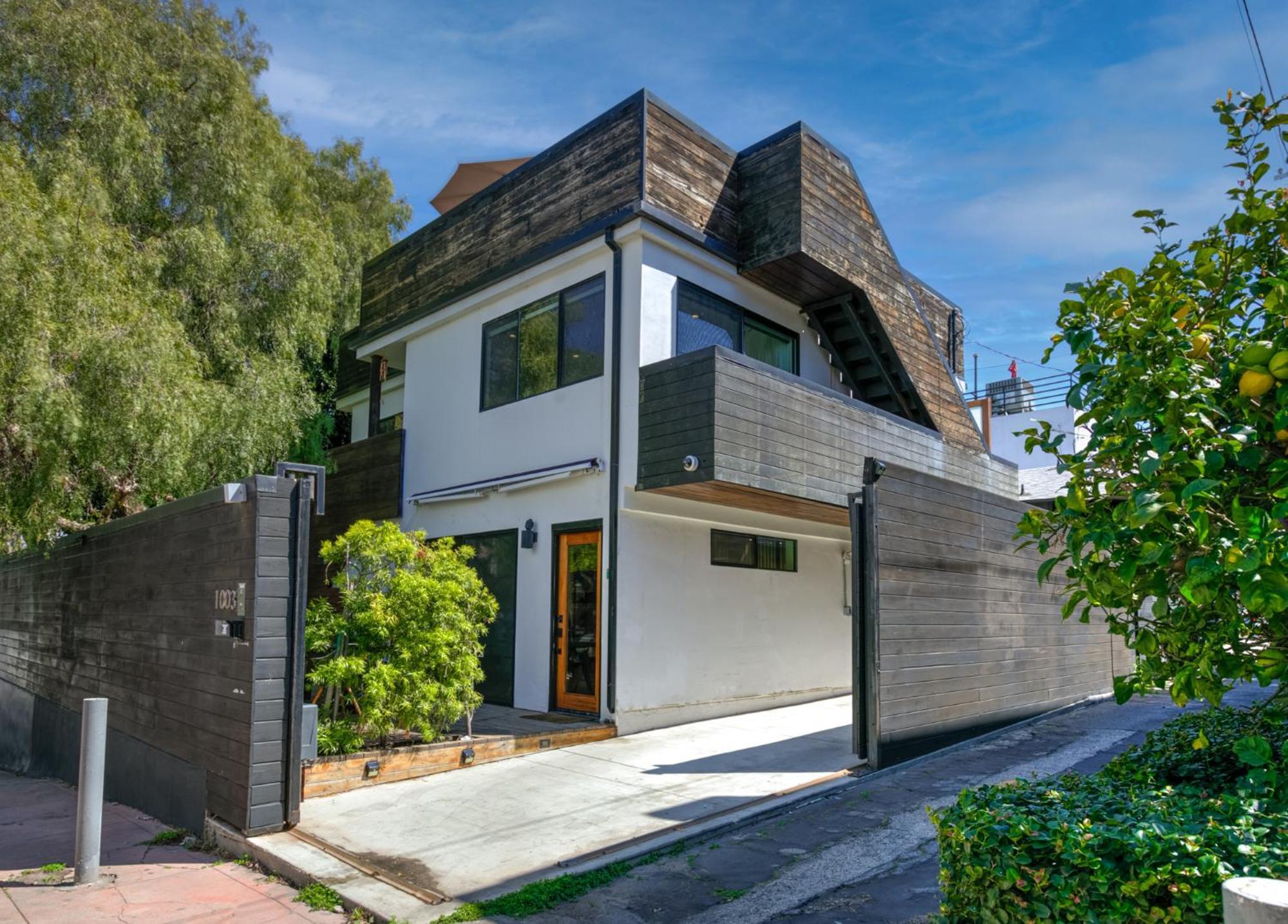 Venice Beach Studio With Large Private Patio Steps To The Beach Los Angeles Exteriör bild