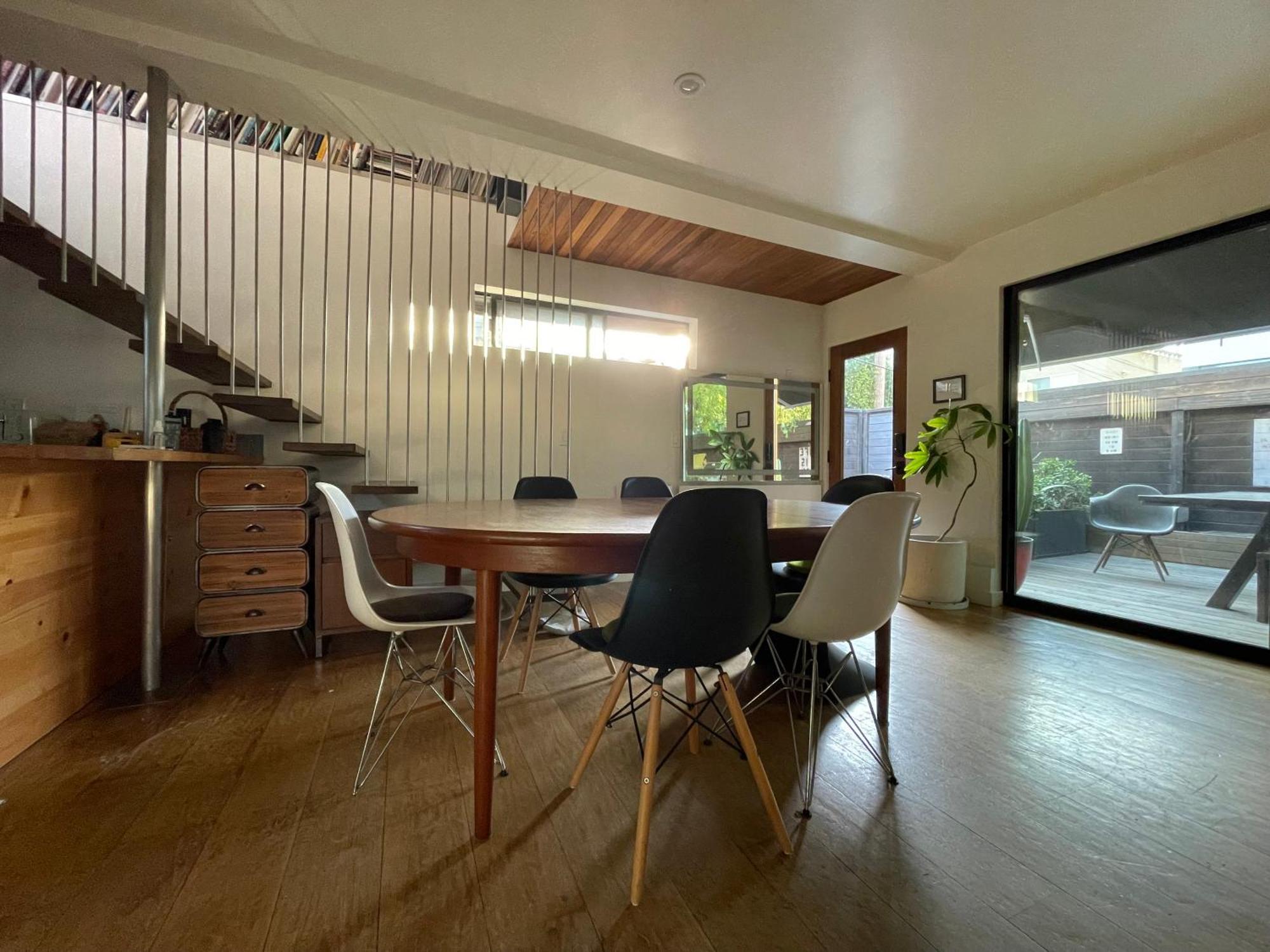 Venice Beach Studio With Large Private Patio Steps To The Beach Los Angeles Exteriör bild