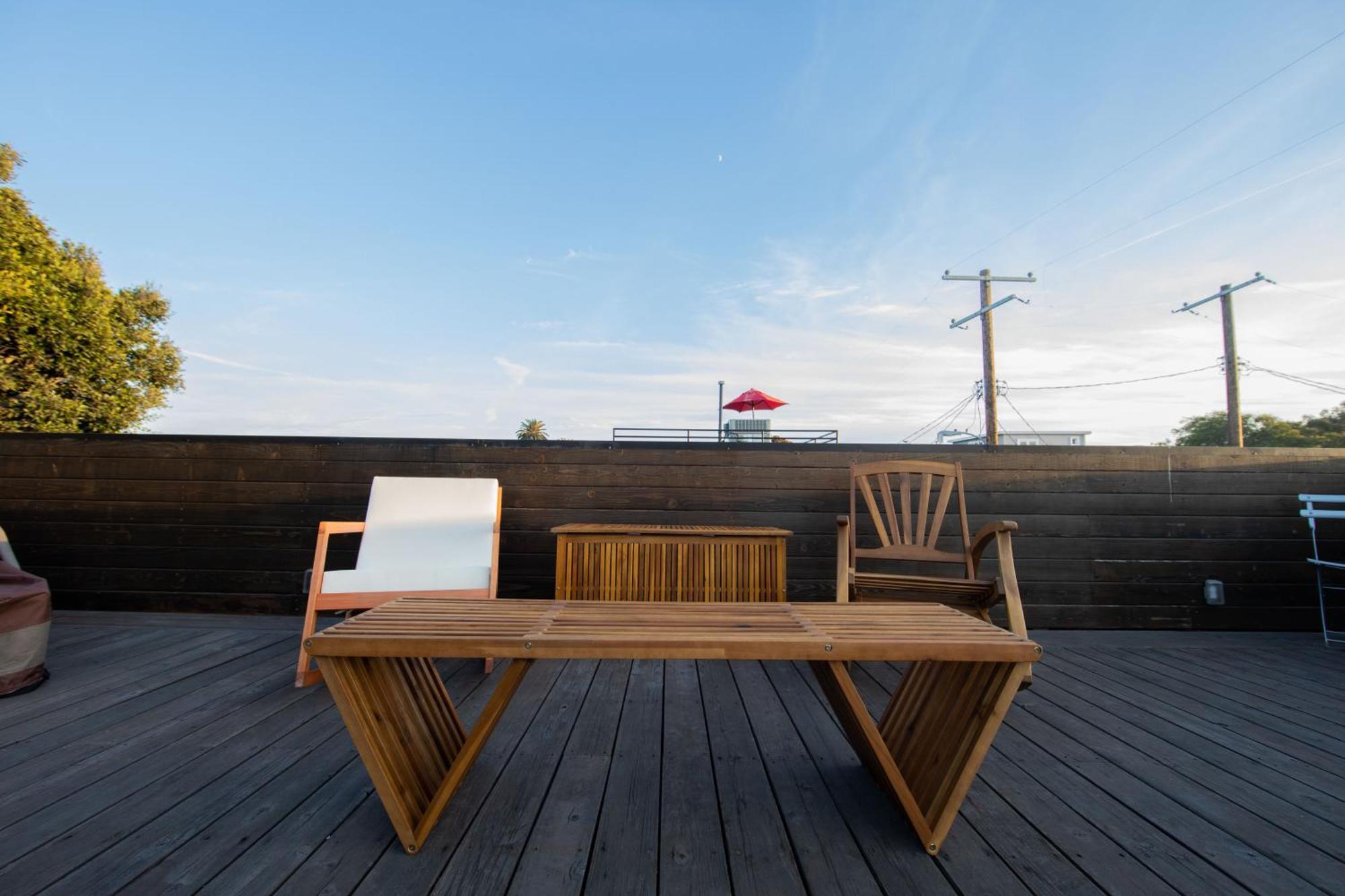 Venice Beach Studio With Large Private Patio Steps To The Beach Los Angeles Exteriör bild