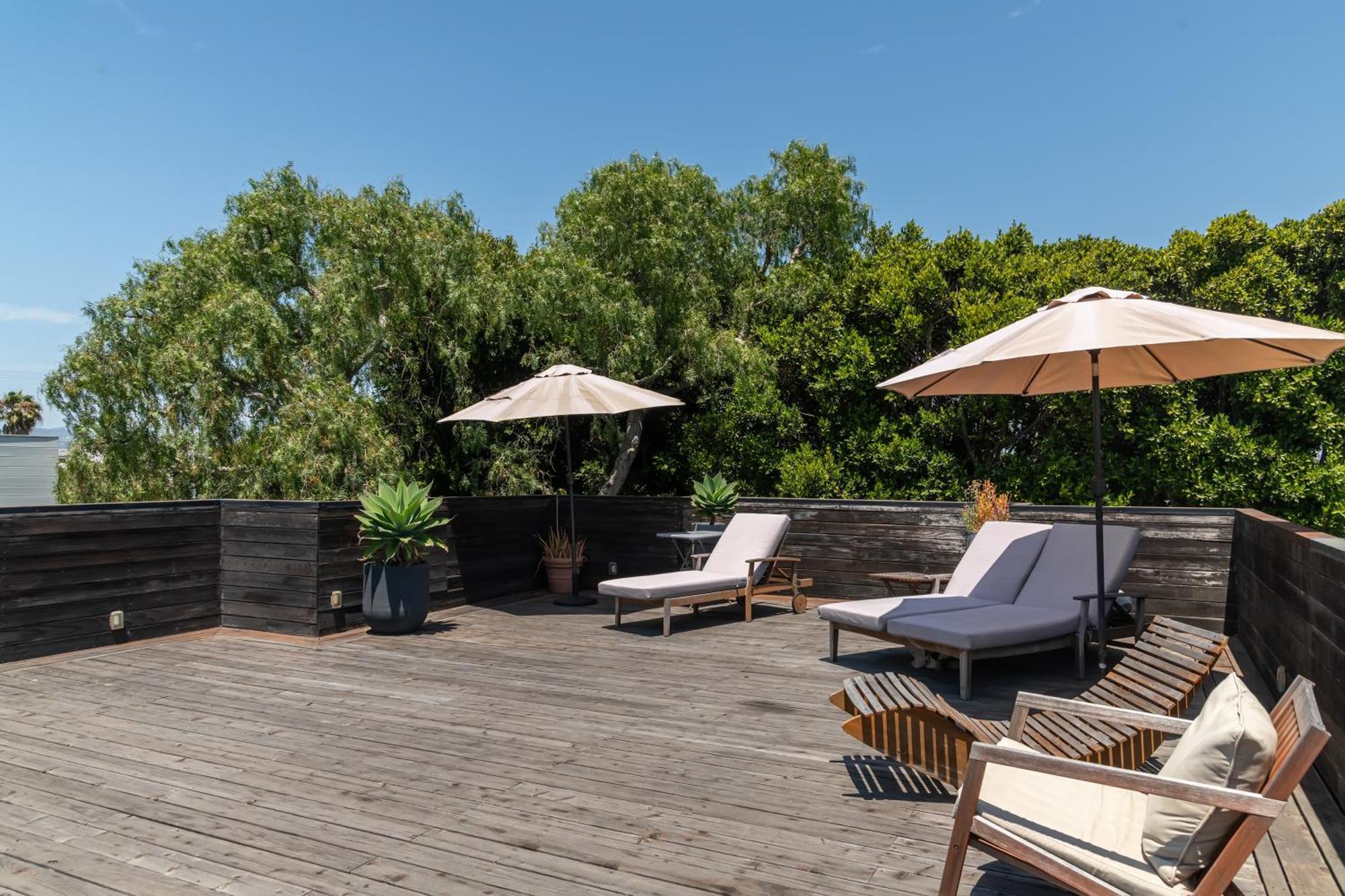 Venice Beach Studio With Large Private Patio Steps To The Beach Los Angeles Exteriör bild